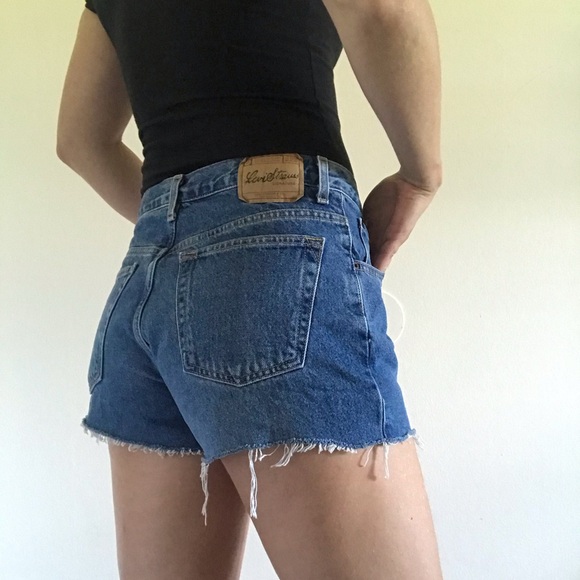 Vintage Levi’s cutoff jeans relaxed fit boyfriend - Picture 3 of 6